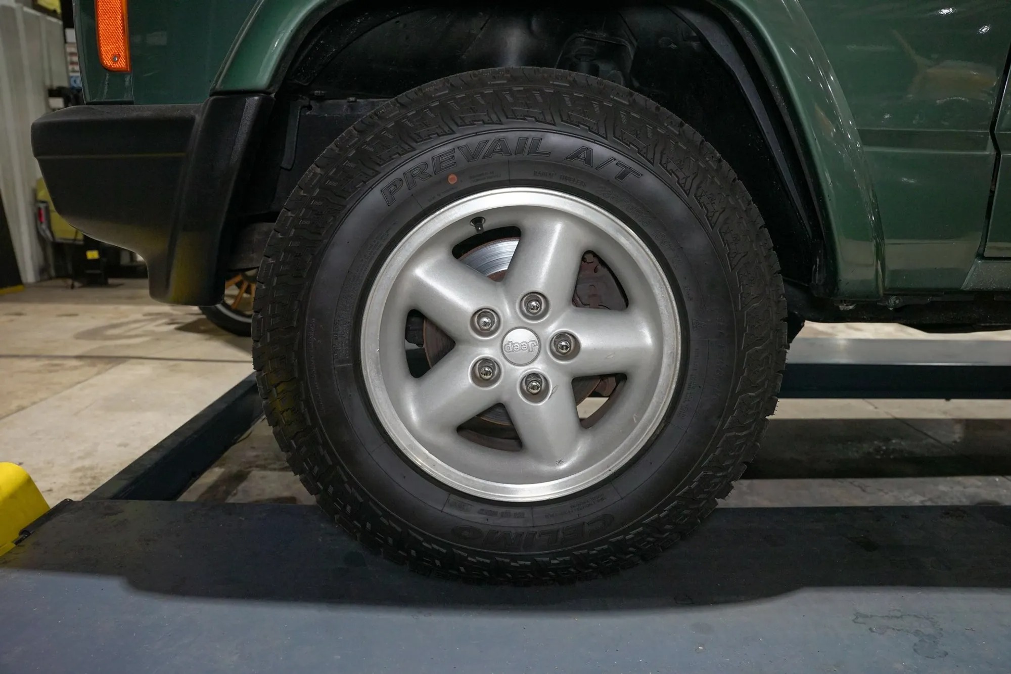2000 Jeep Cherokee Sport