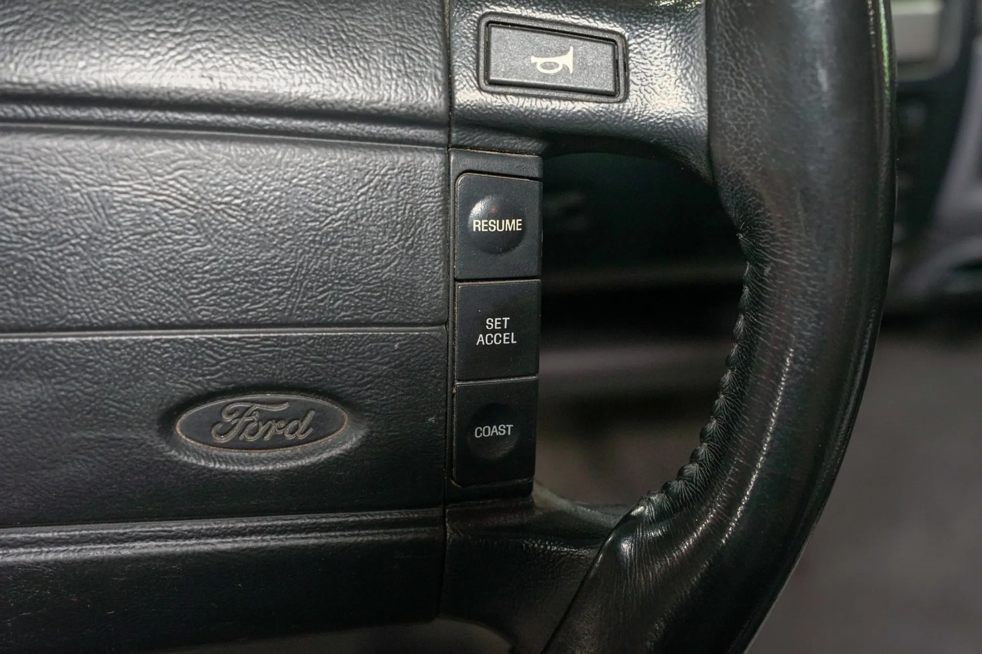 1995 Ford Bronco XLT