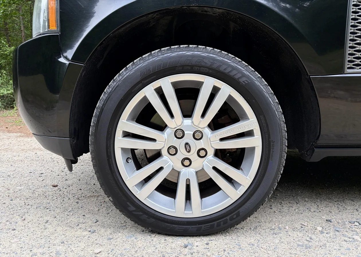 2011 Land Rover Range Rover HSE Luxury