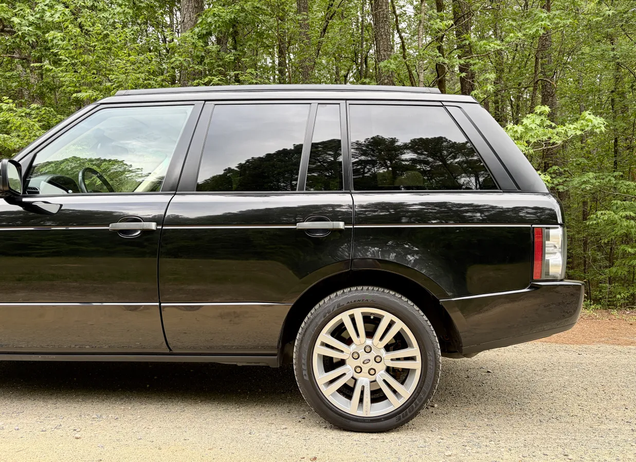 2011 Land Rover Range Rover HSE Luxury
