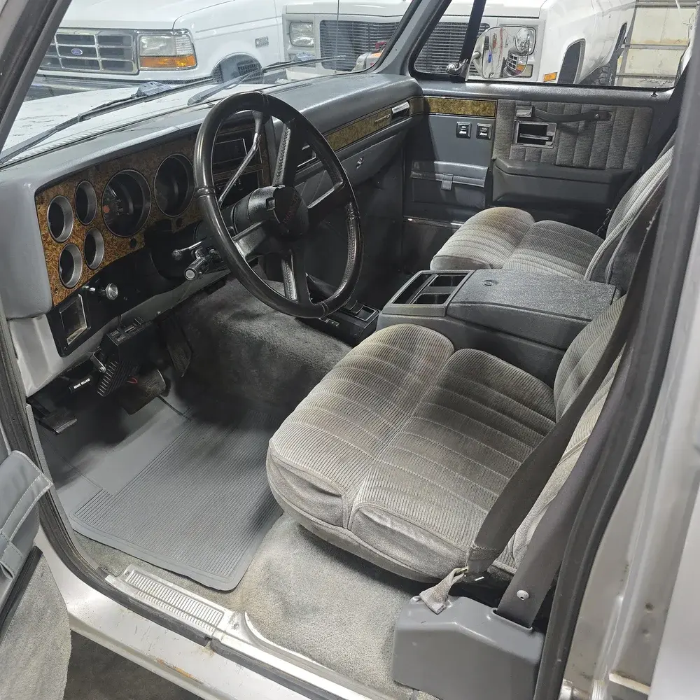 1990 Chevrolet Suburban 2500