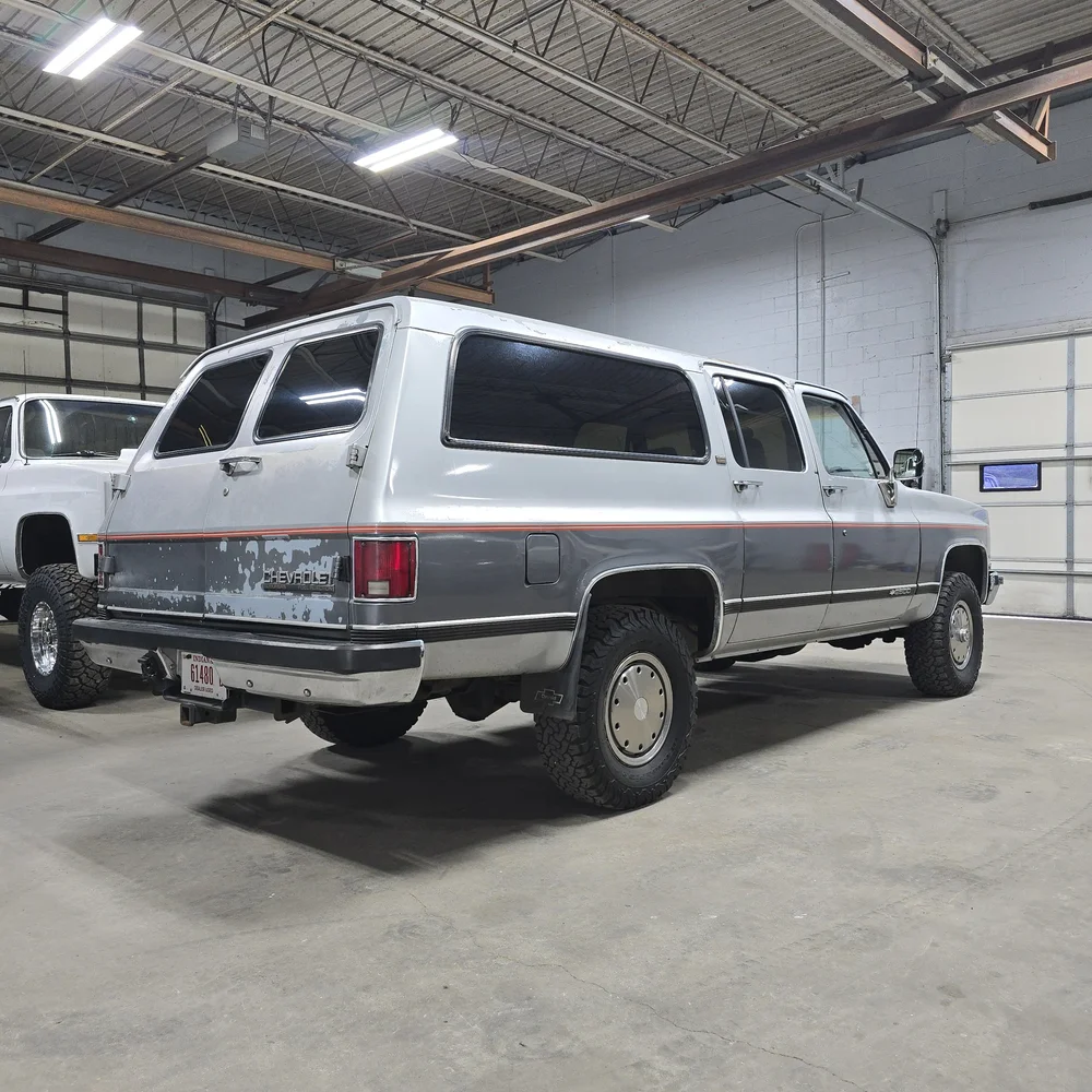 1990 Chevrolet Suburban 2500 - 3