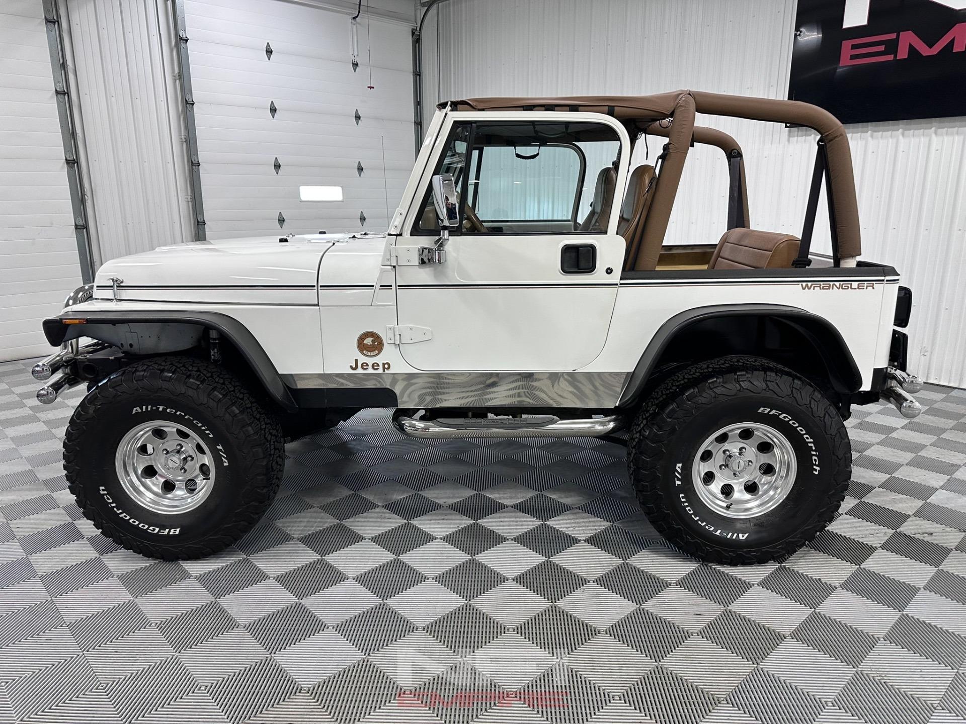 1995 Jeep Wrangler Sport - 2