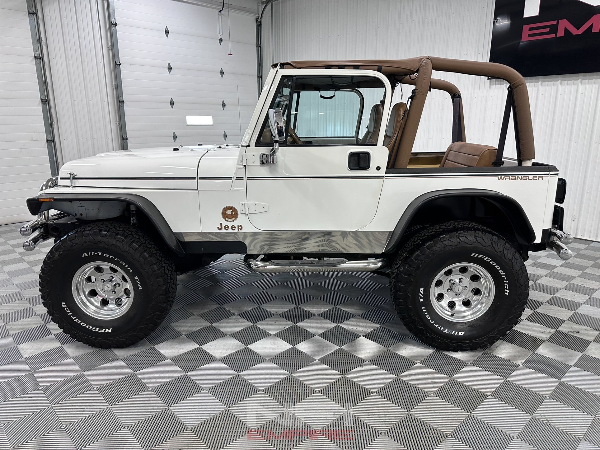 1995 Jeep Wrangler Sport - 2