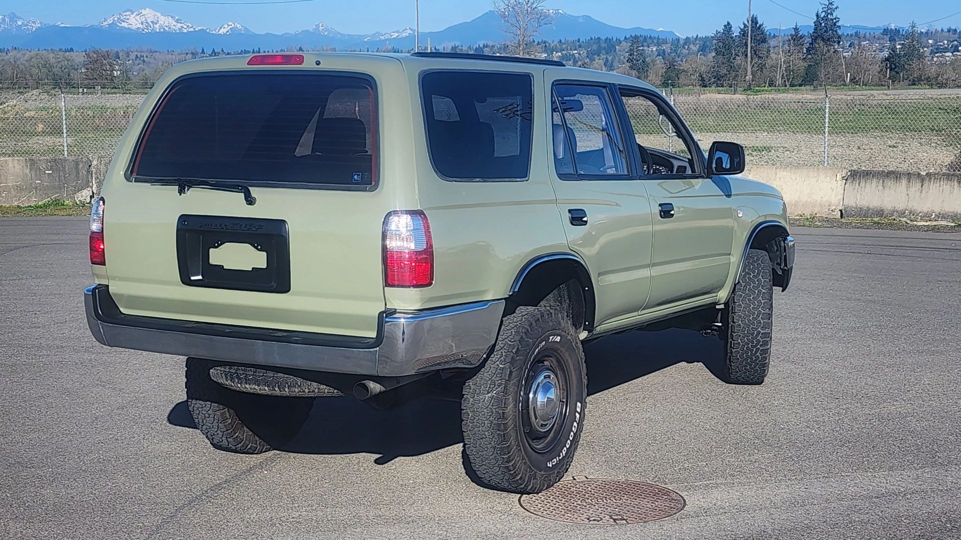 1996 Toyota Hilux Surf SSR-X - 3