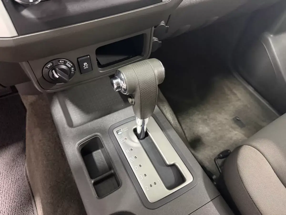 2013 Nissan Xterra S