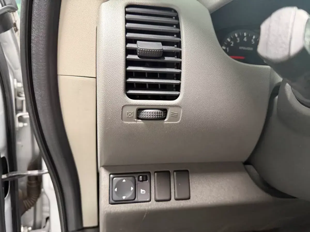 2013 Nissan Xterra S