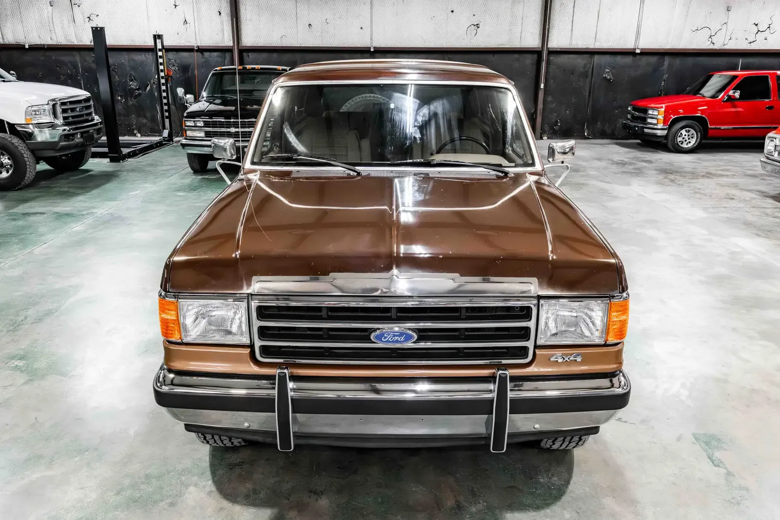 1989 Ford Bronco XLT - 4