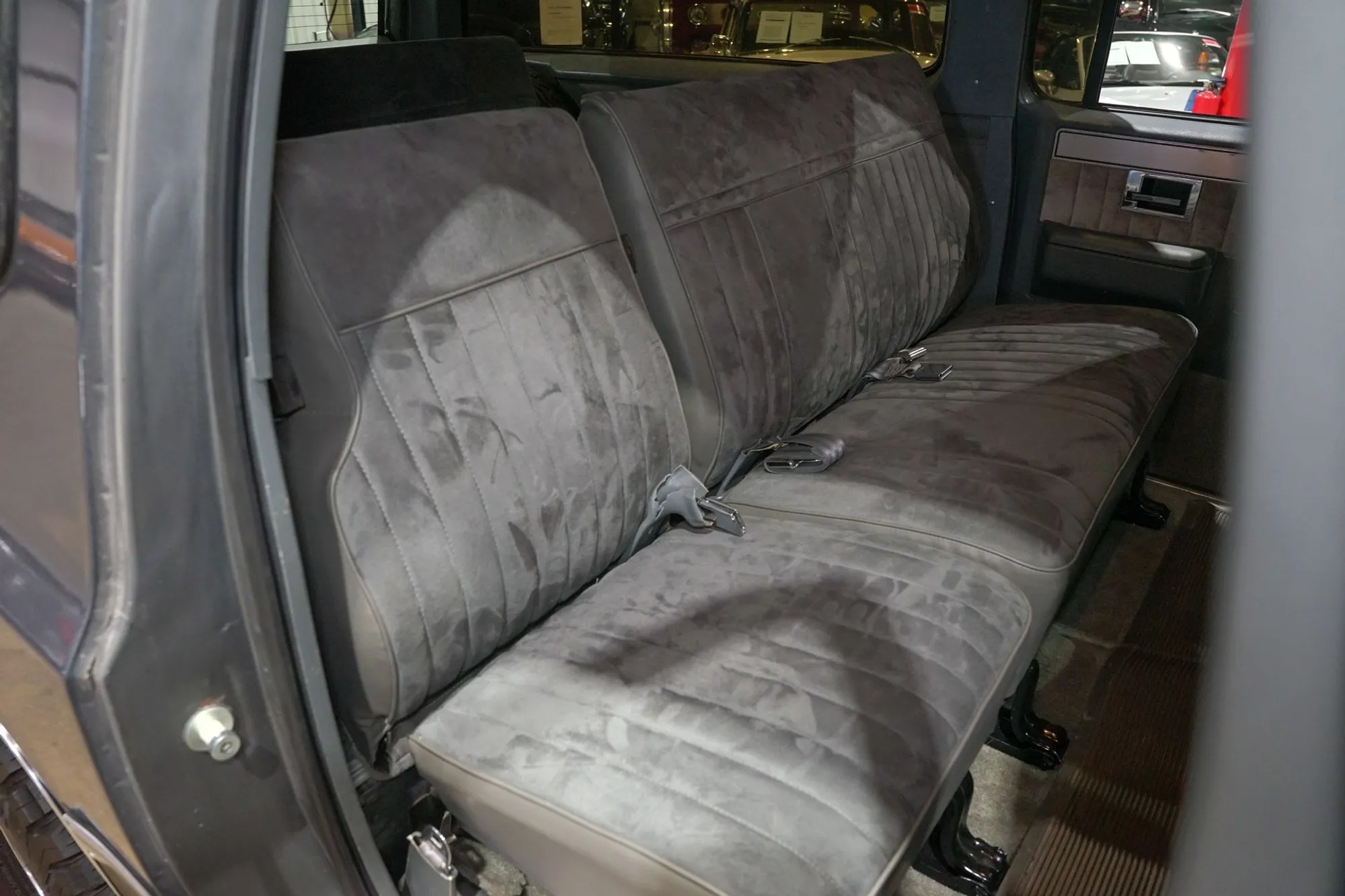 1987 Chevrolet Suburban V10