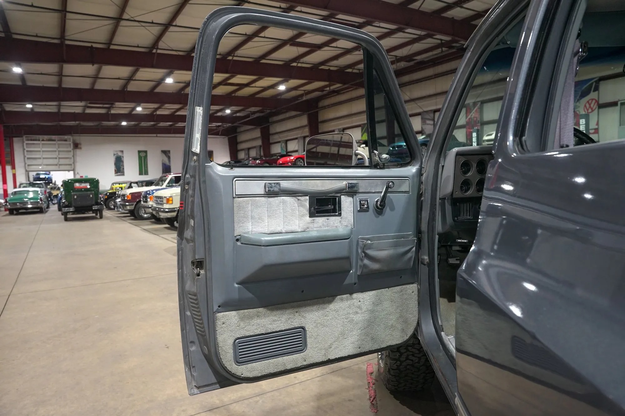 1987 Chevrolet Suburban V10