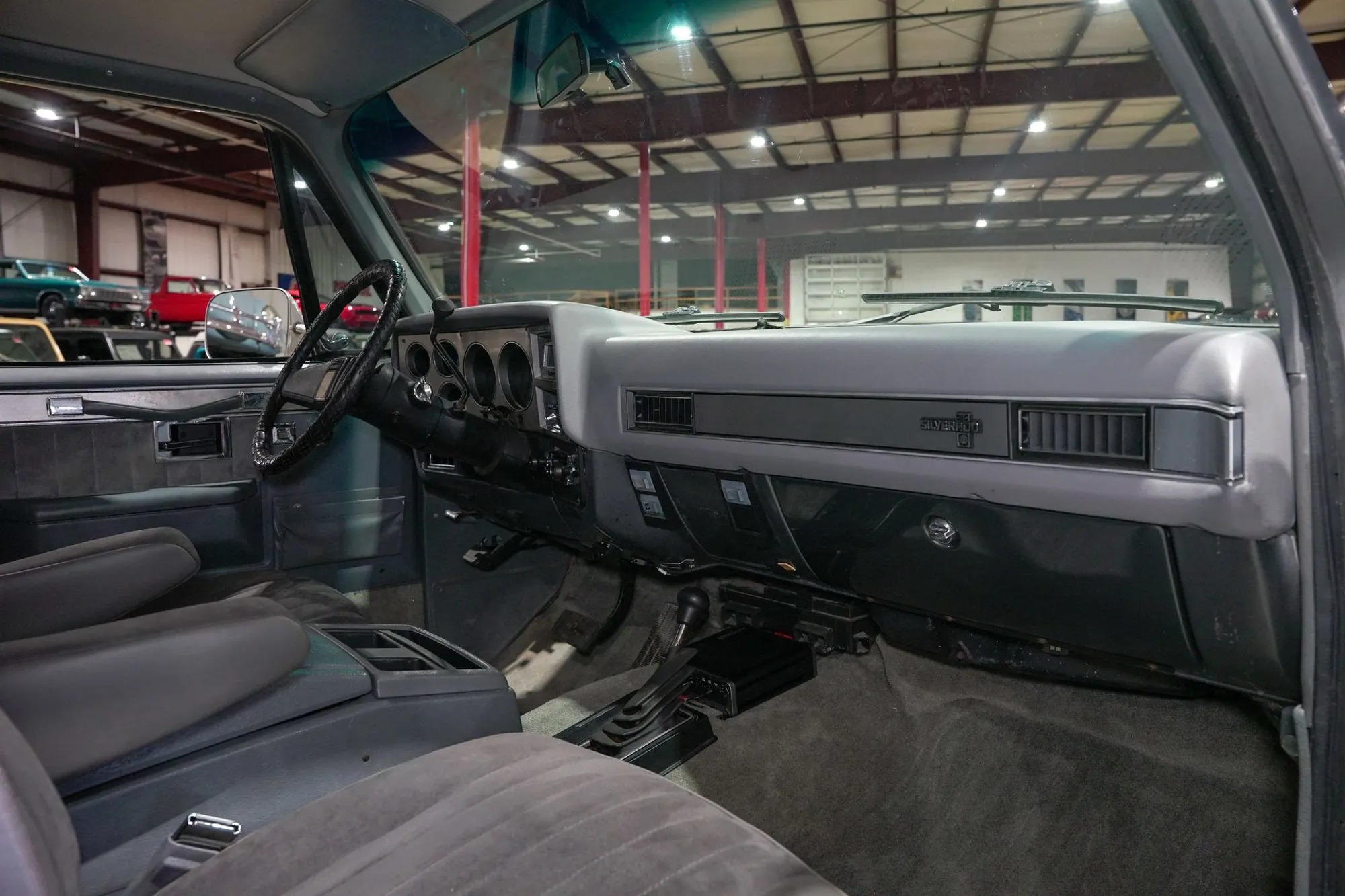 1987 Chevrolet Suburban V10