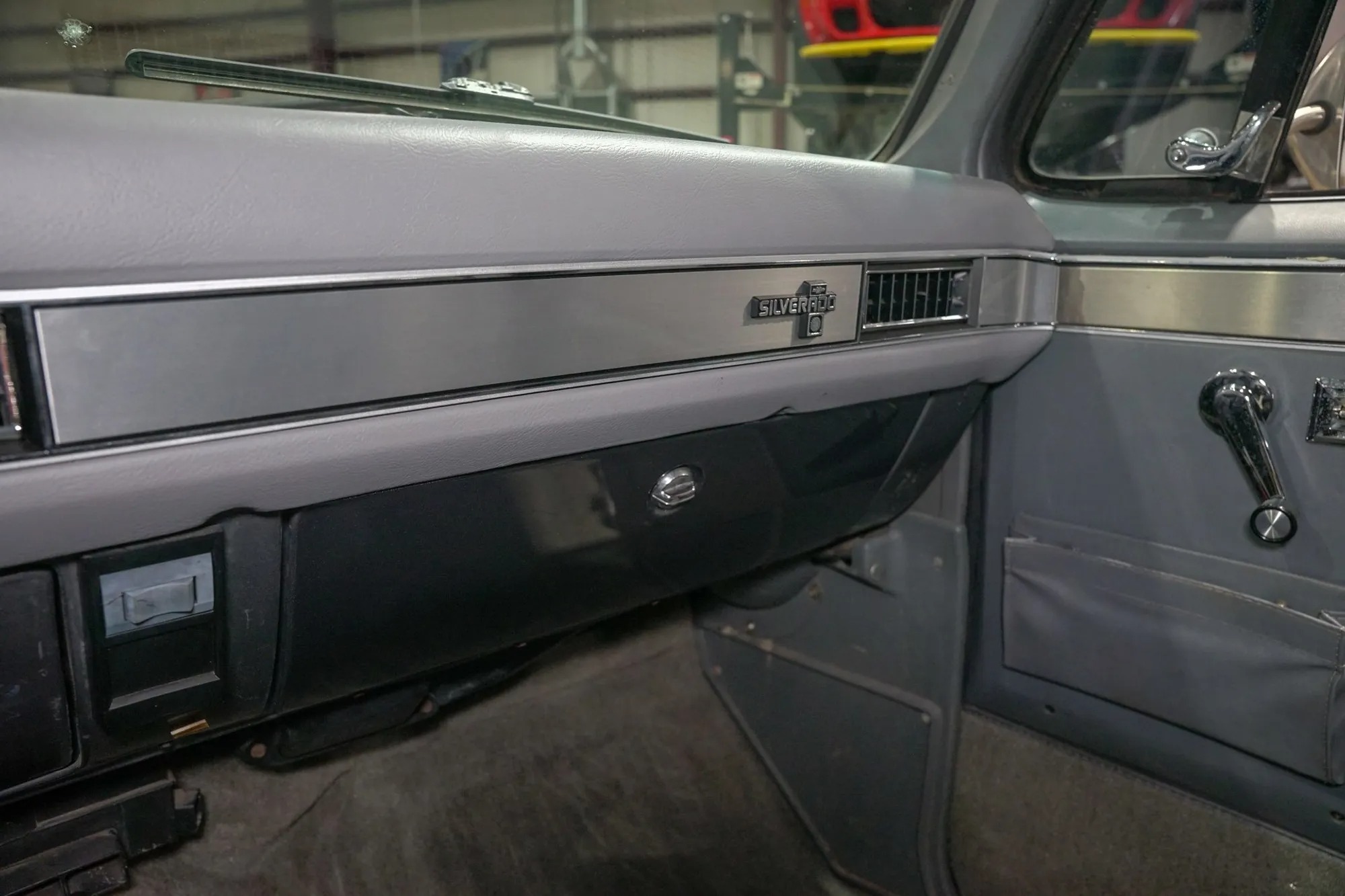 1987 Chevrolet Suburban V10