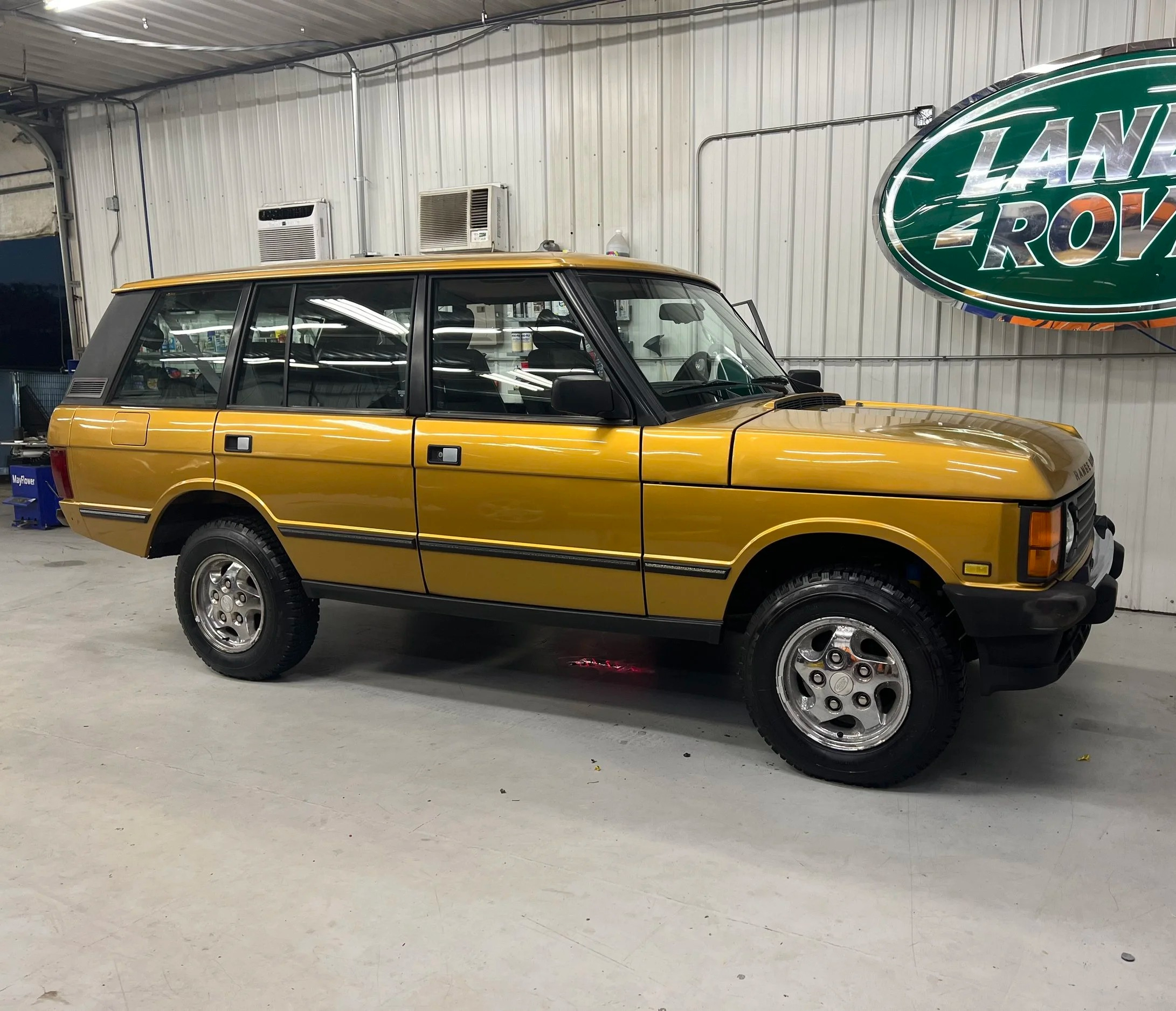  Land Rover Range Rover