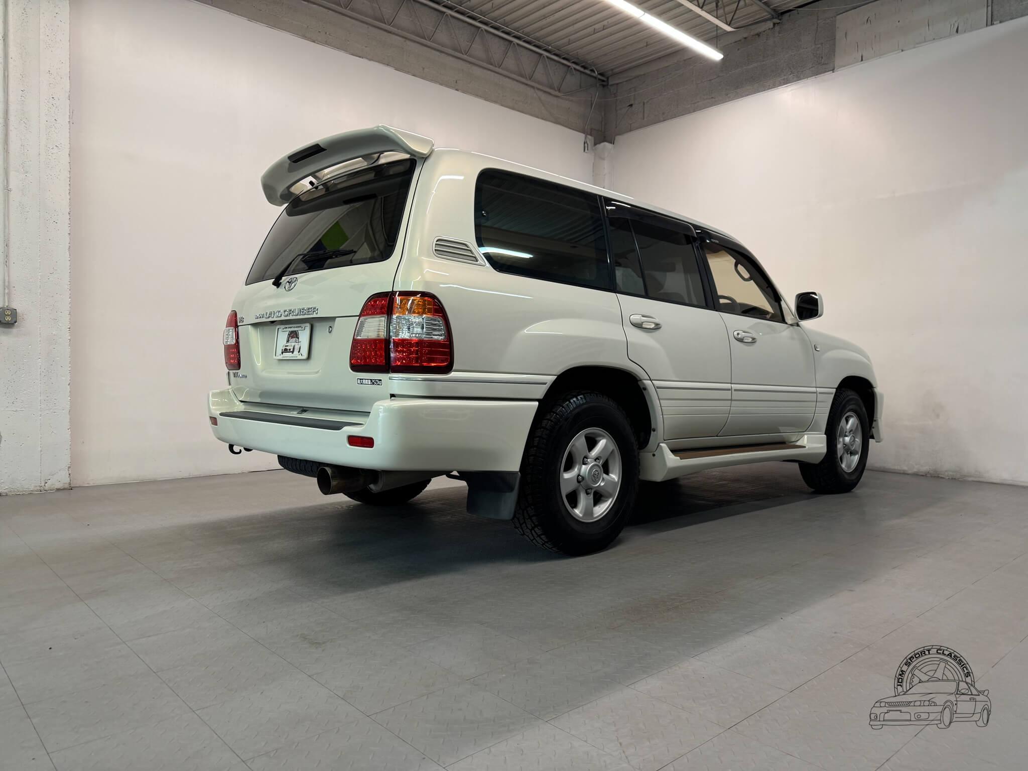 1998 Toyota Land Cruiser VX-L - 3