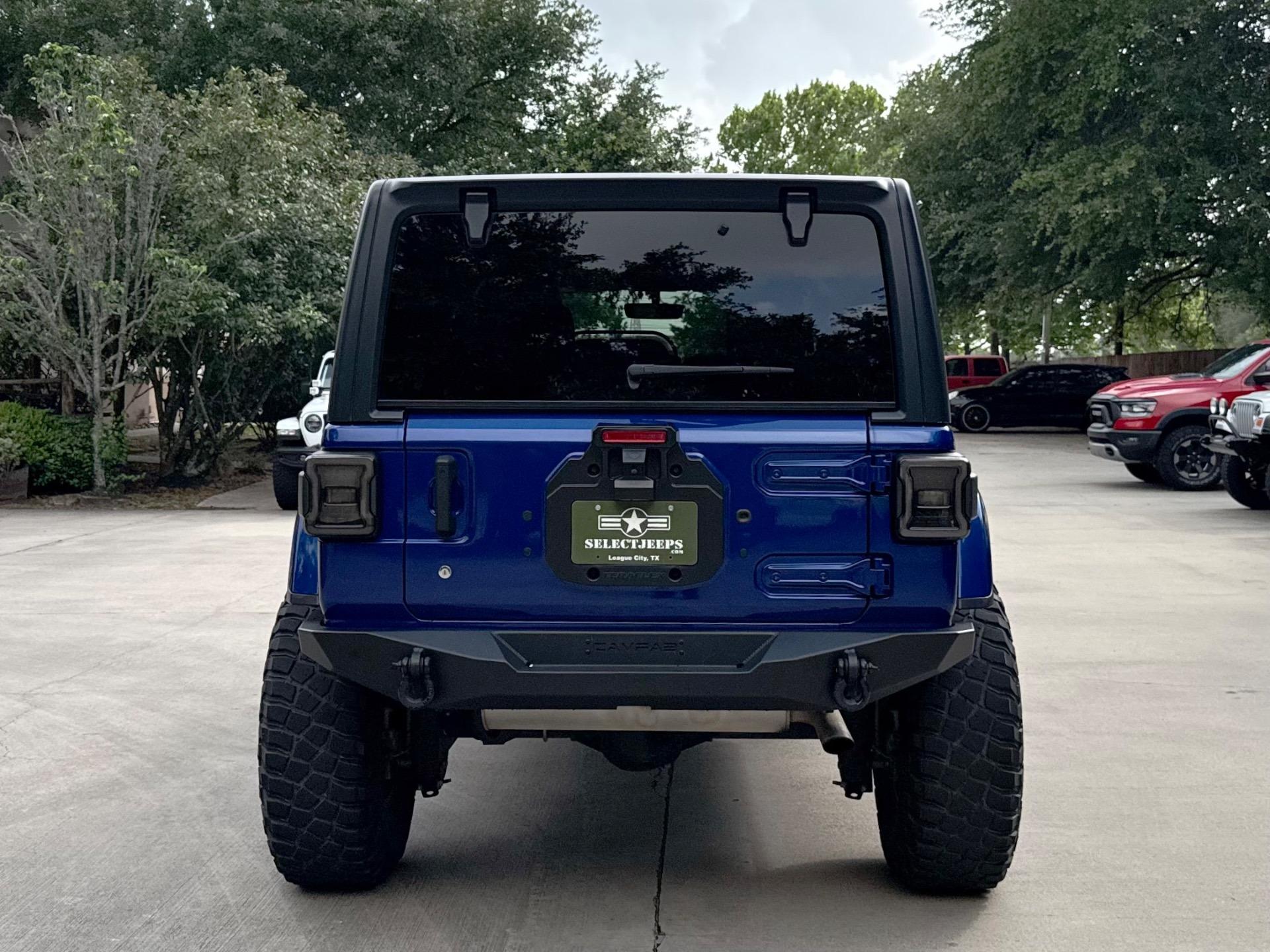 2019 Jeep Wrangler Unlimited Sahara - 5