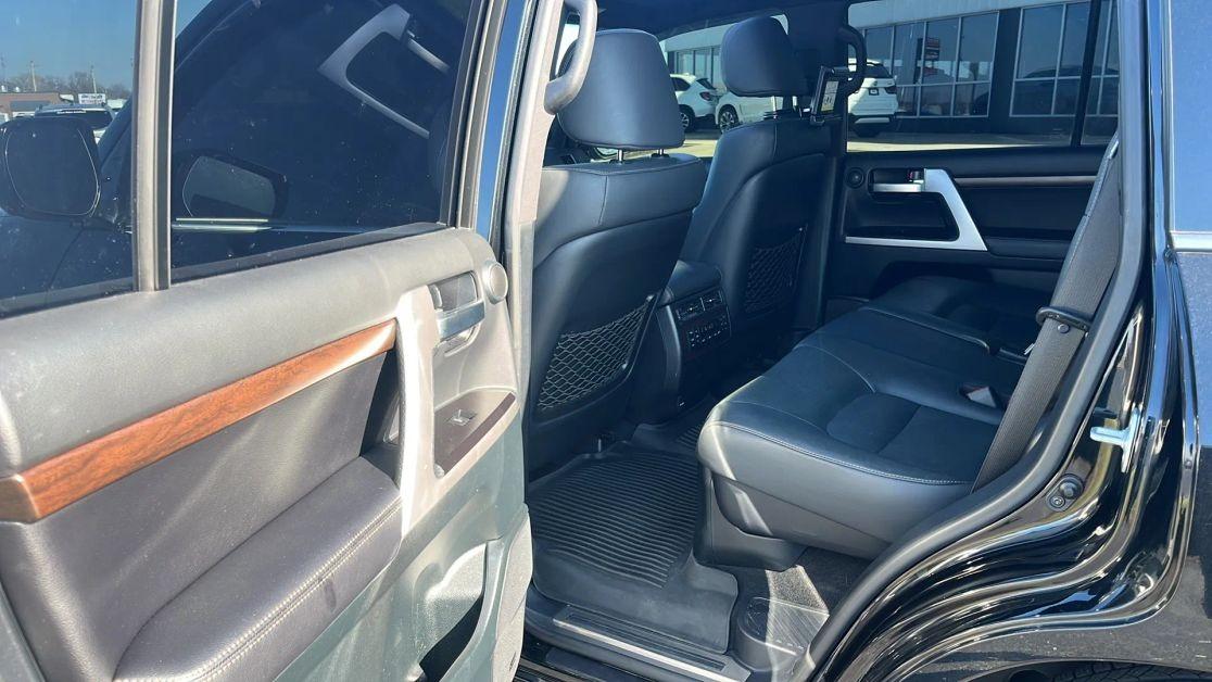 2021 Toyota Land Cruiser Heritage Edition
