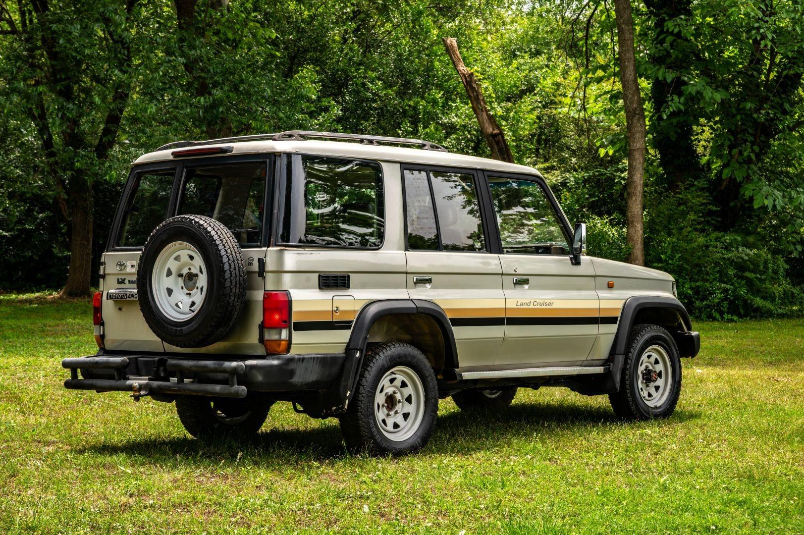 1996 Toyota Land Cruiser KZJ77 - 3
