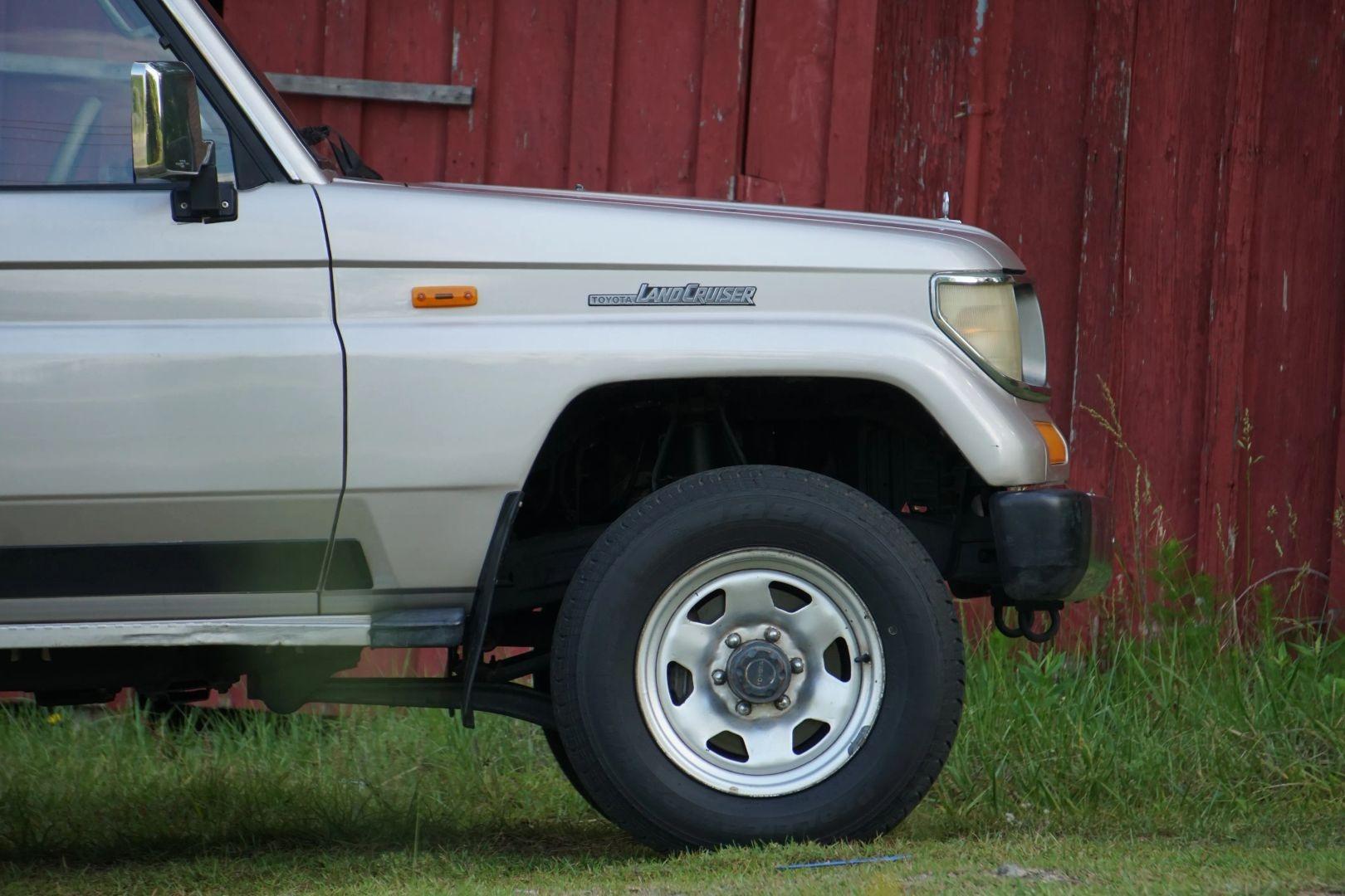 1992 Toyota Land Cruiser RJ77
