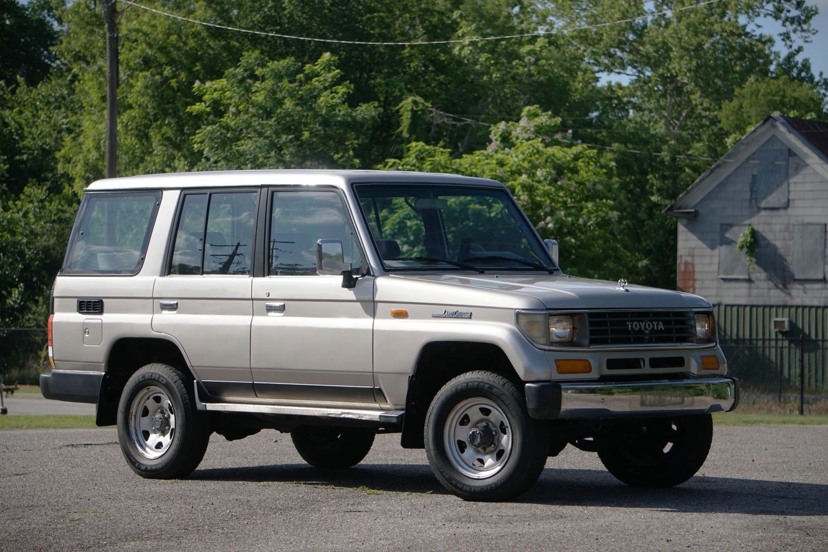  Toyota Land Cruiser