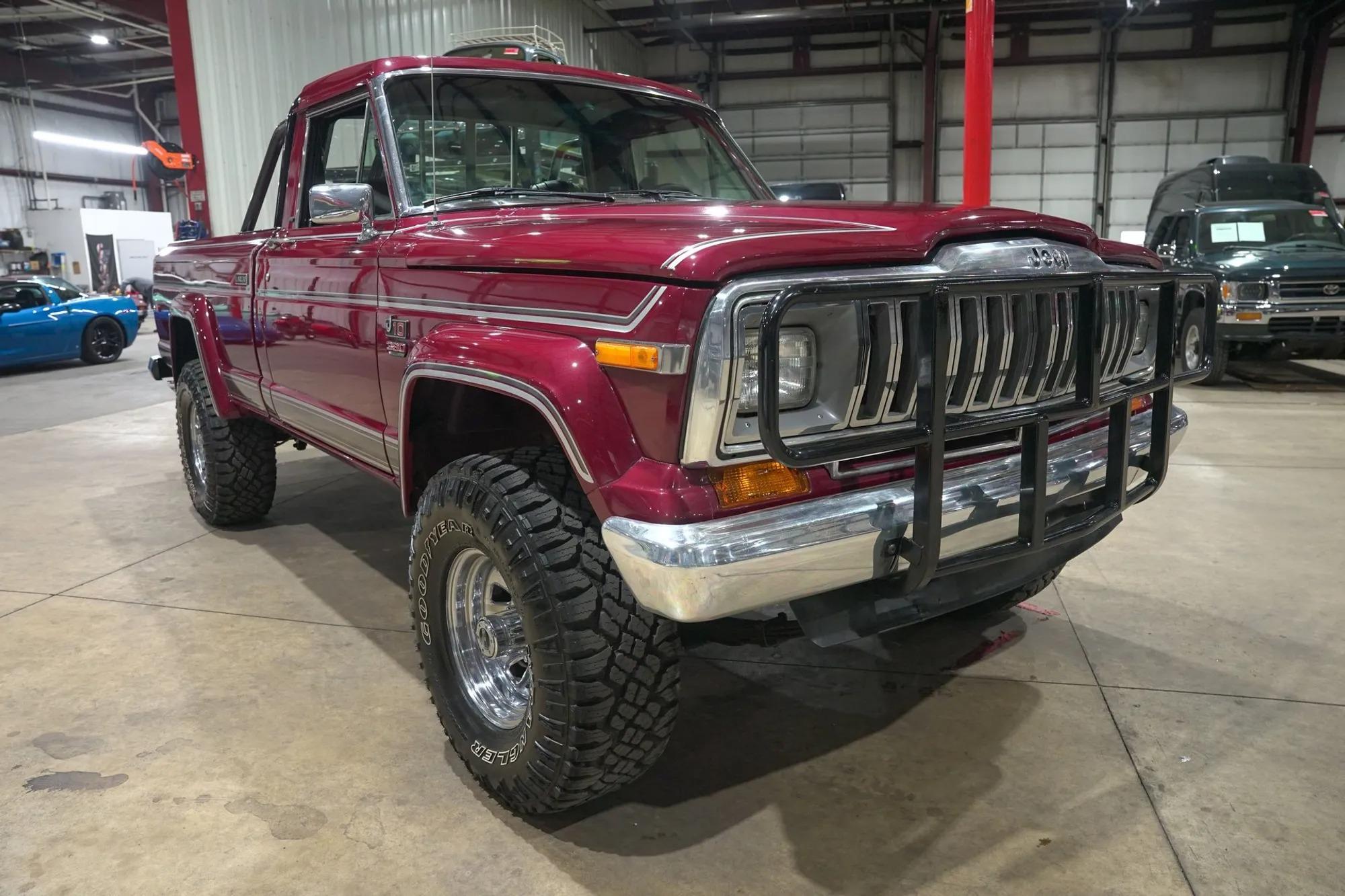 1982 Jeep J10 Laredo