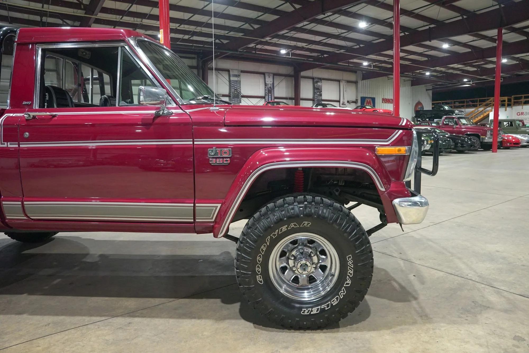 1982 Jeep J10 Laredo