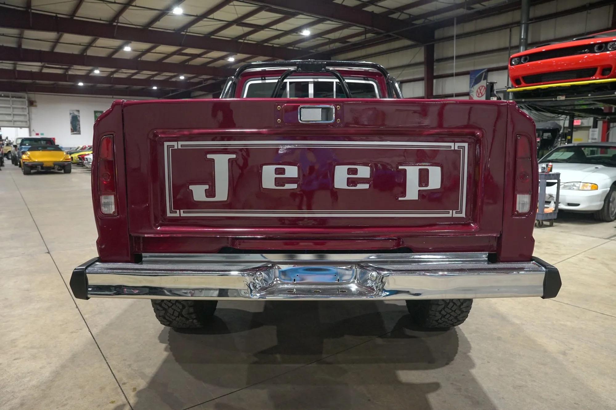1982 Jeep J10 Laredo