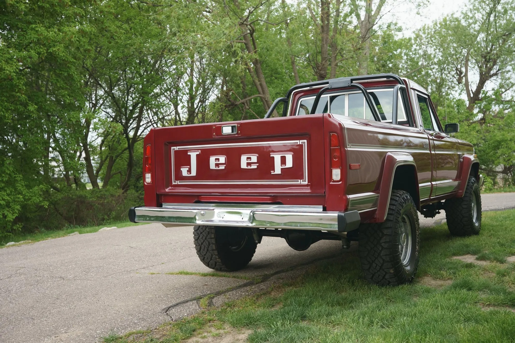 1982 Jeep J10 Laredo