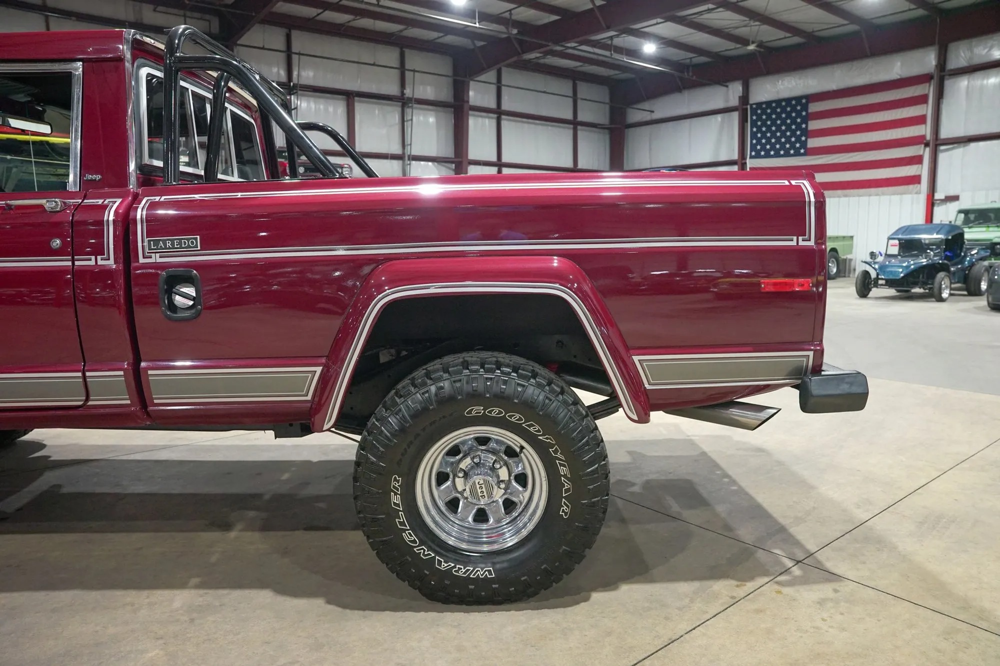 1982 Jeep J10 Laredo - 5