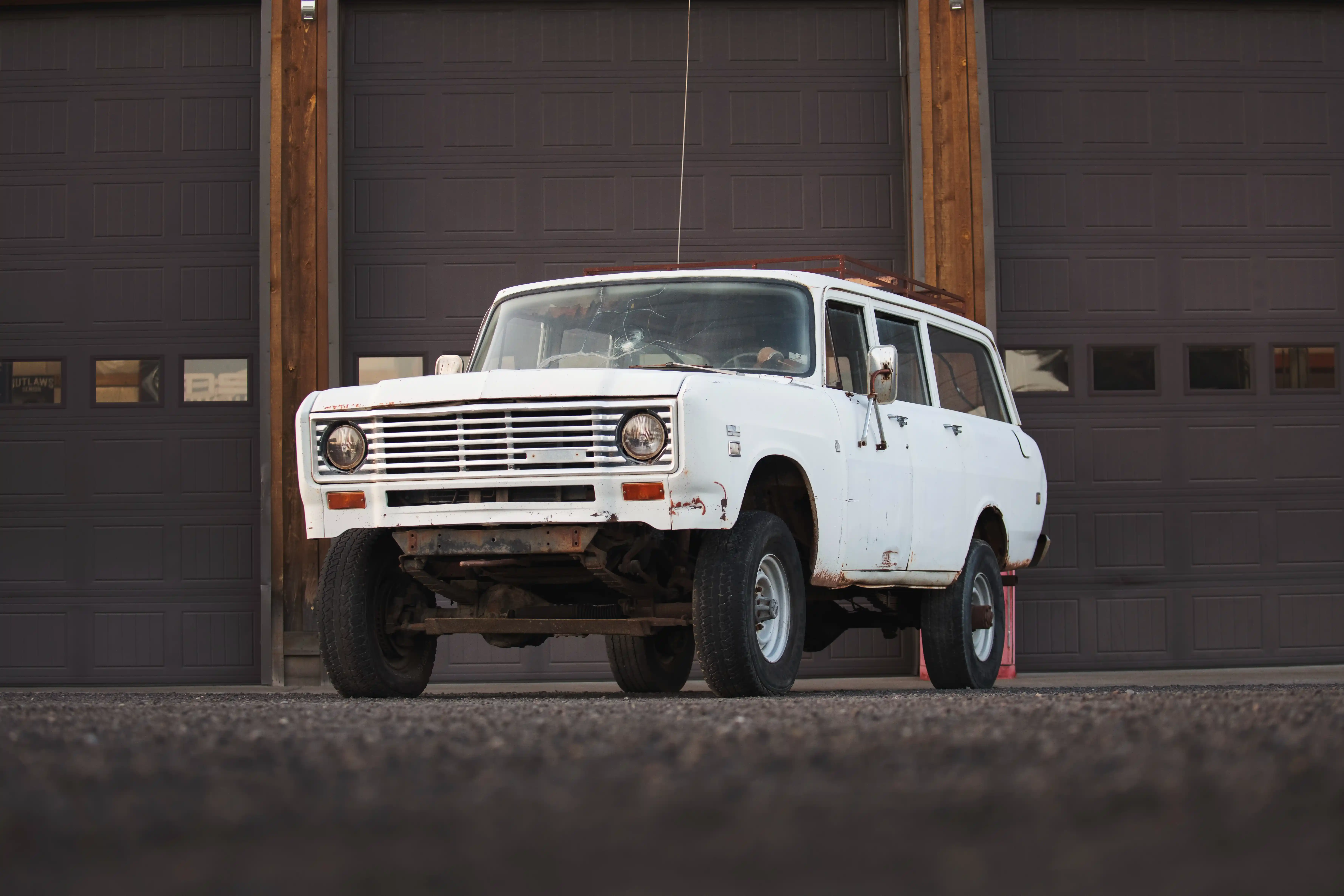 1975 International Harvester D200 Travelall