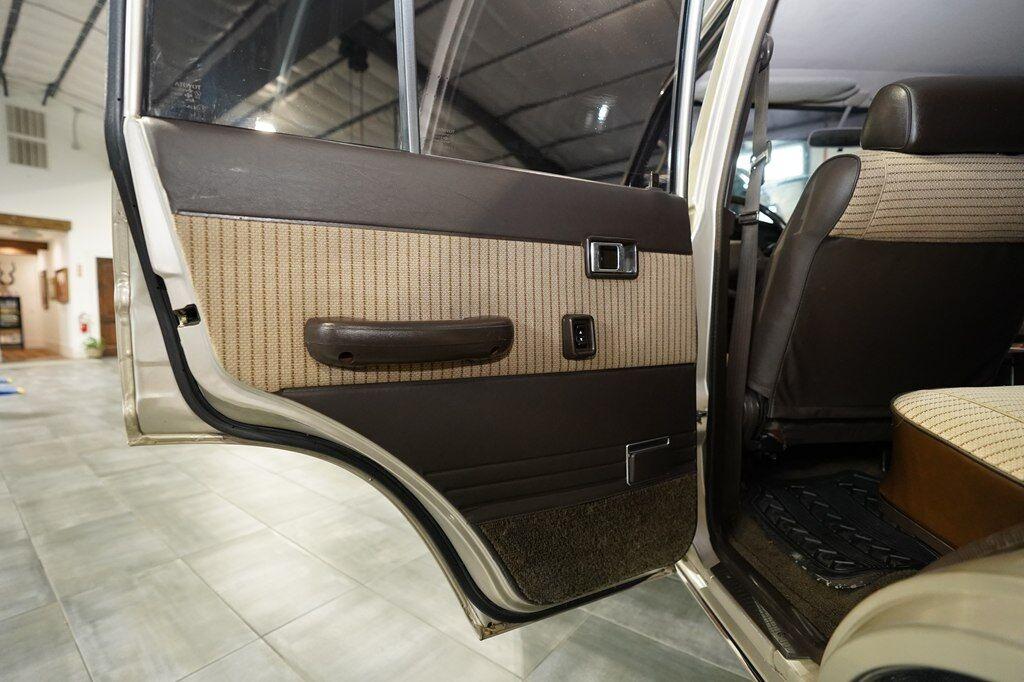 1990 Toyota Land Cruiser FJ62