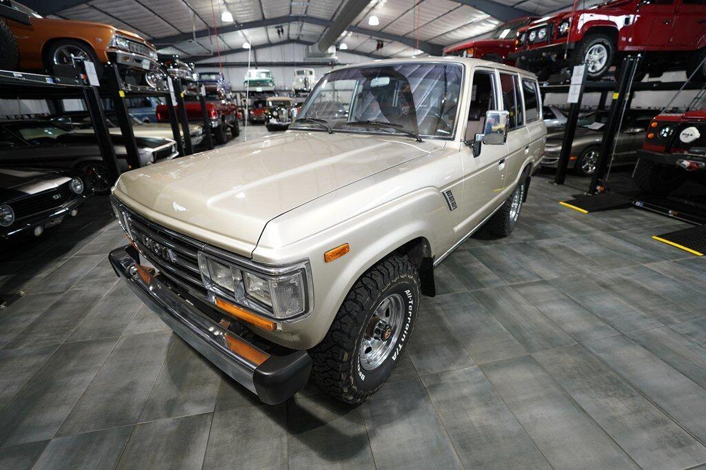 1990 Toyota Land Cruiser FJ62