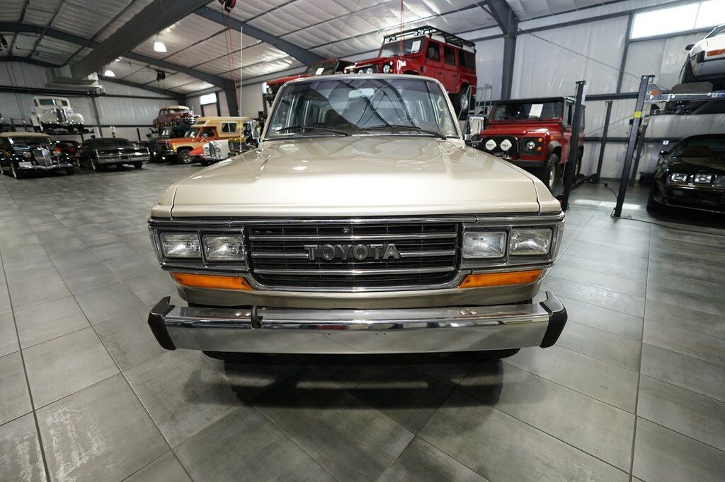 1990 Toyota Land Cruiser FJ62