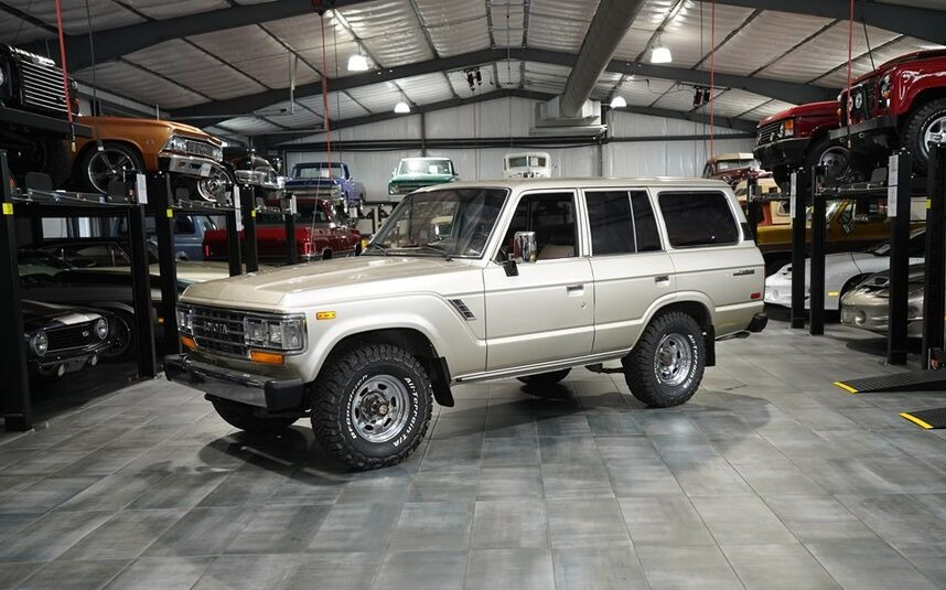  Toyota Land Cruiser