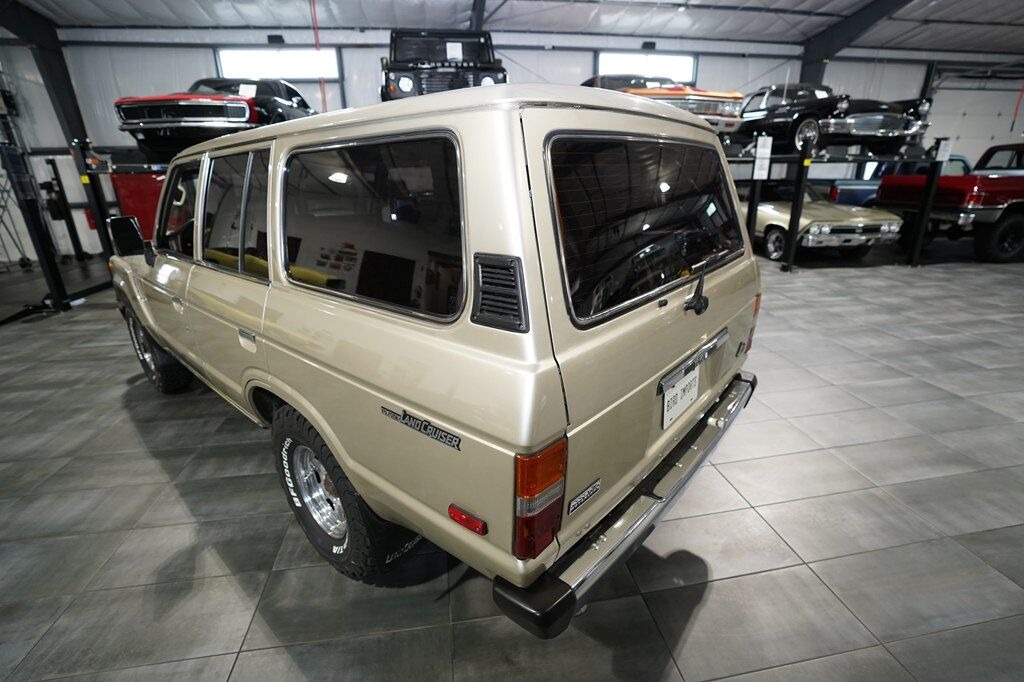 1990 Toyota Land Cruiser FJ62 - 4