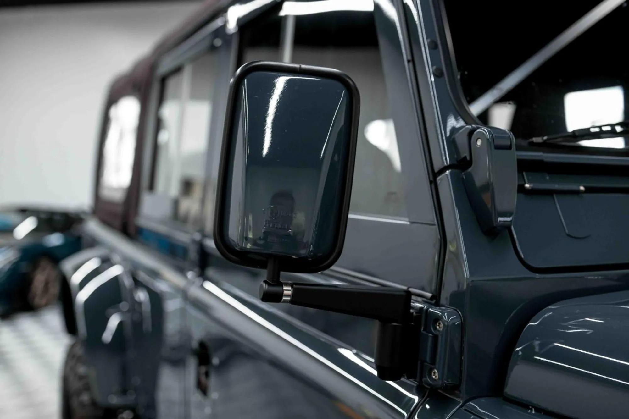 2000 Land Rover Defender 110