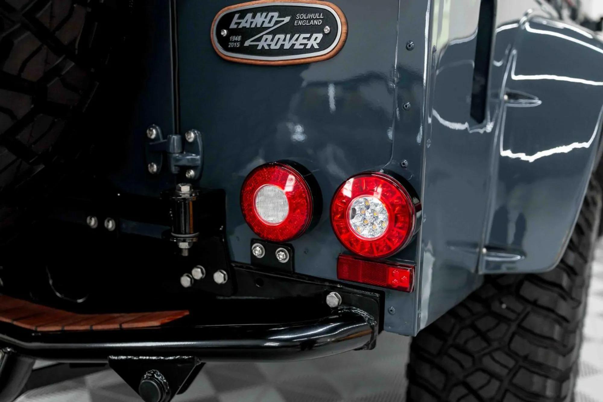 2000 Land Rover Defender 110
