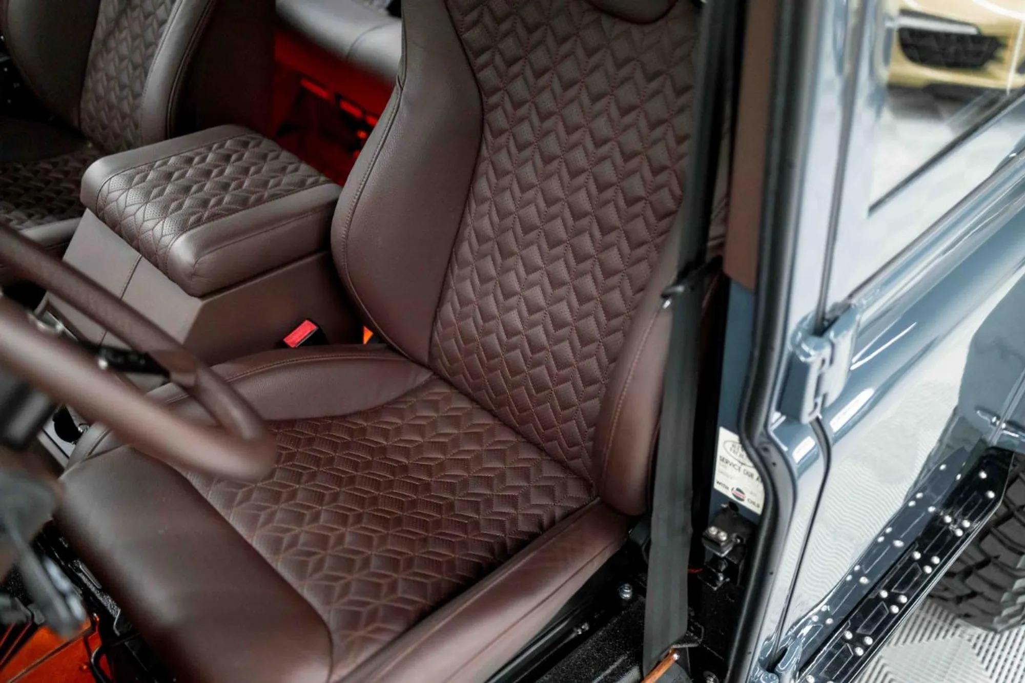2000 Land Rover Defender 110