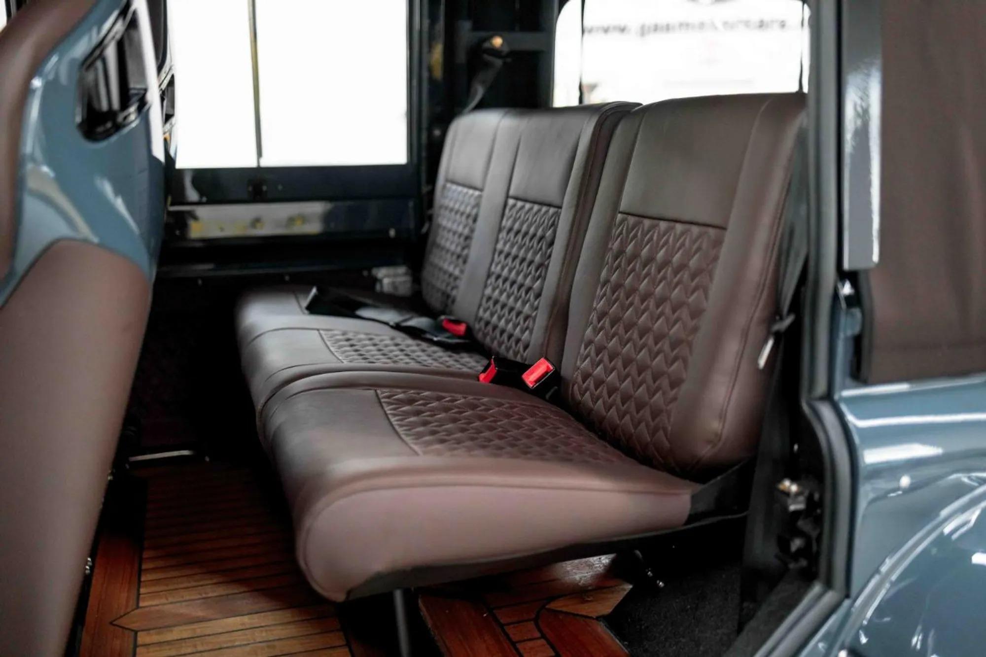 2000 Land Rover Defender 110