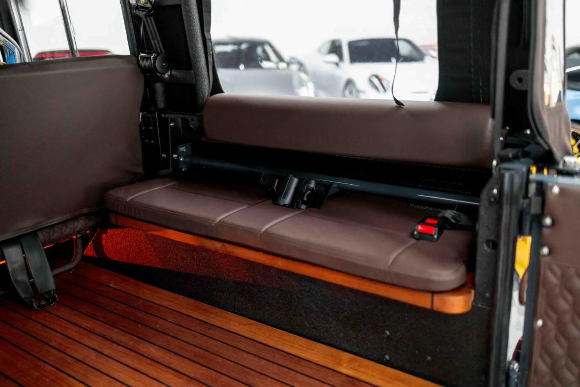 2000 Land Rover Defender 110