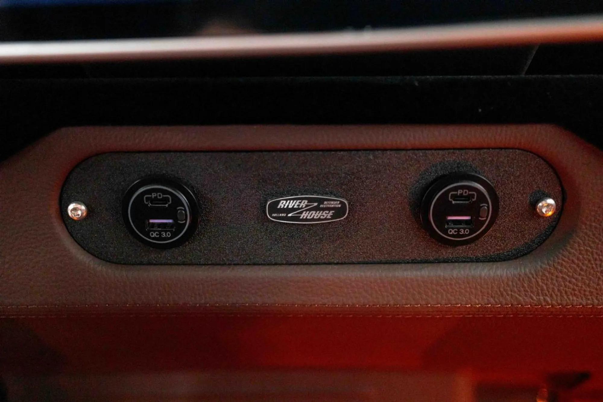 2000 Land Rover Defender 110