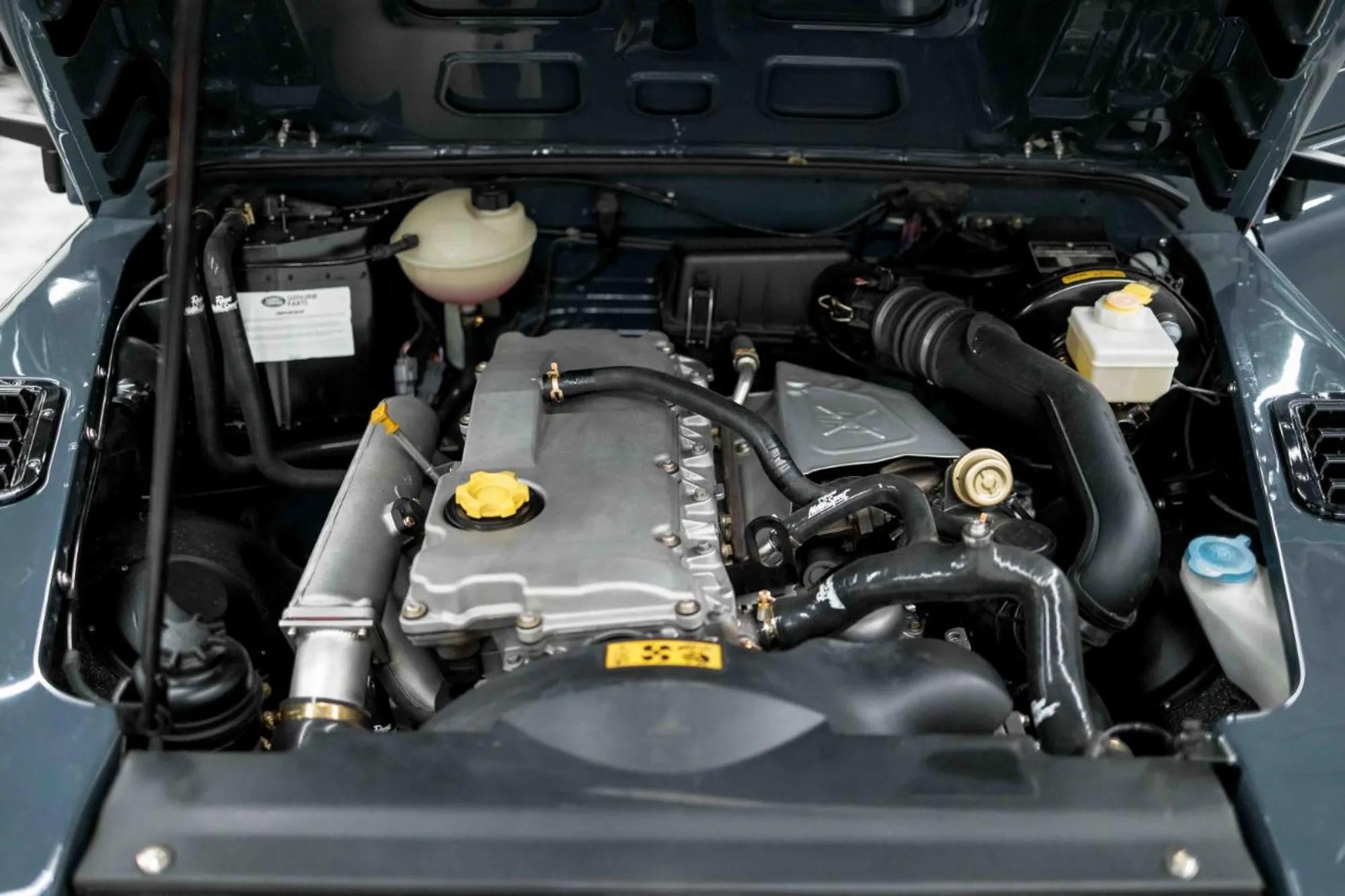 2000 Land Rover Defender 110