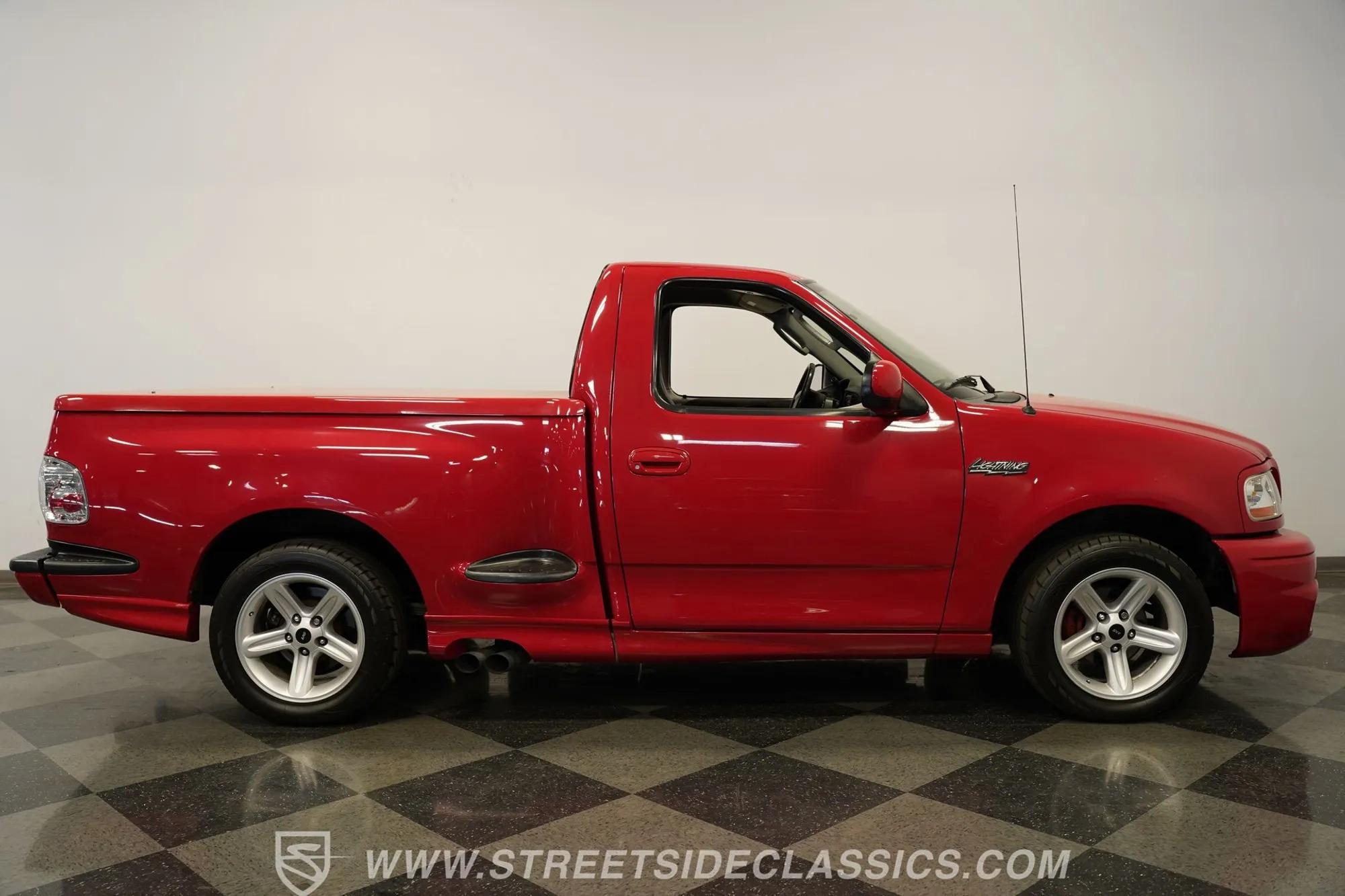 2003 Ford F-150 SVT Lightning