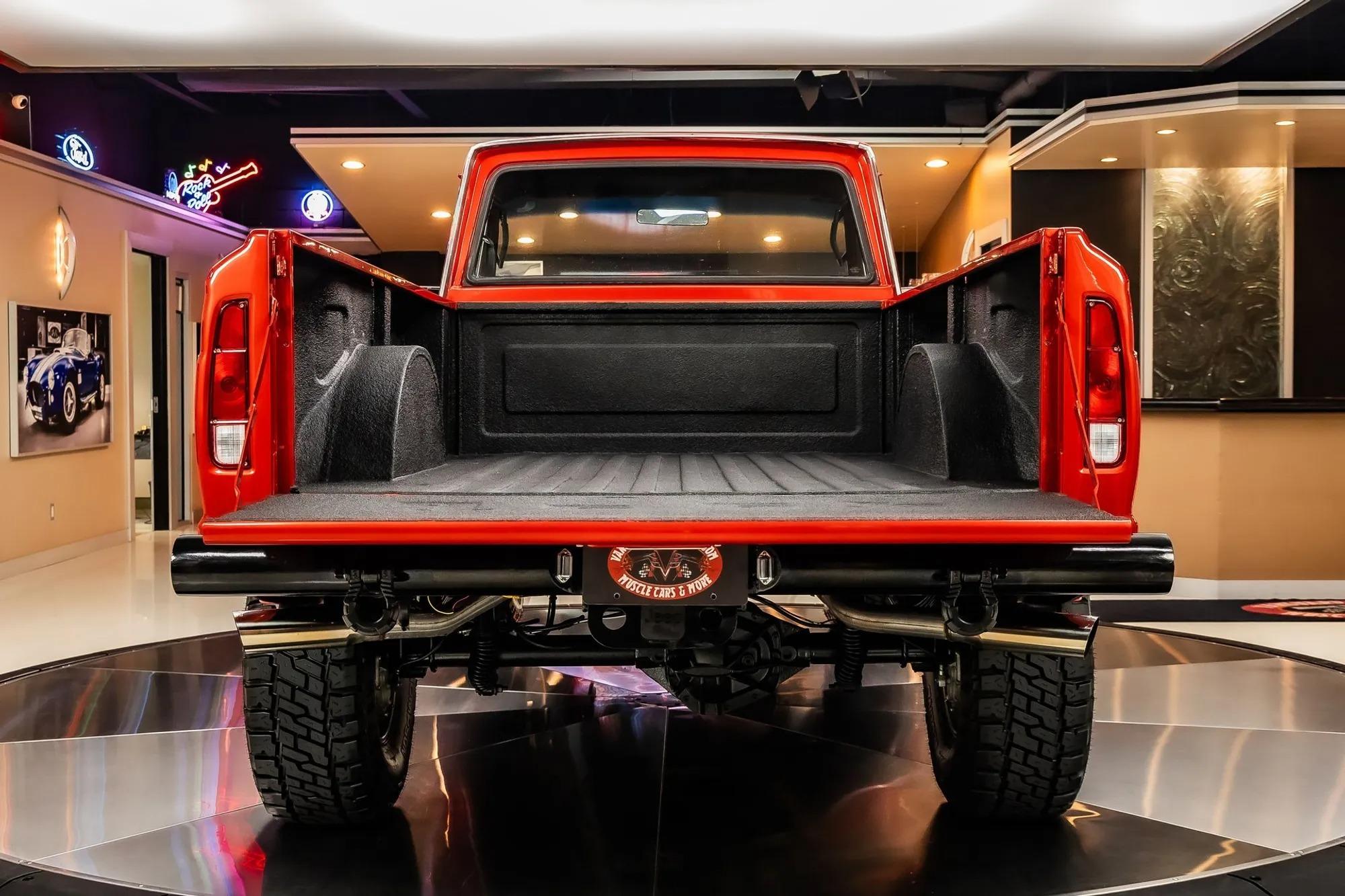 1979 Jeep J20 Pickup