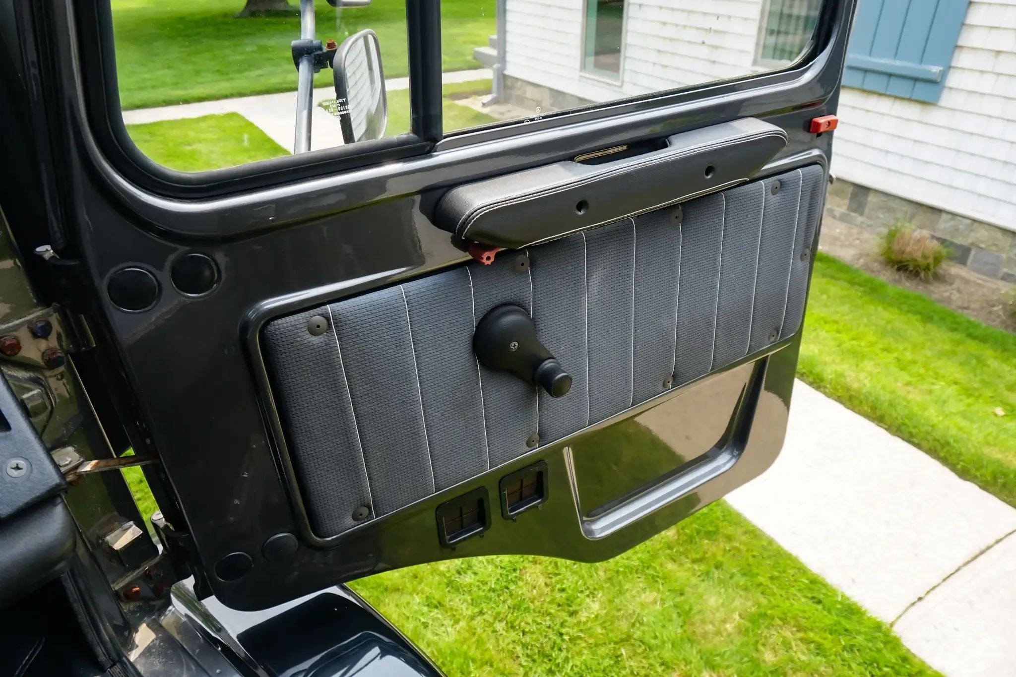1989 Mercedes-Benz Unimog U2150