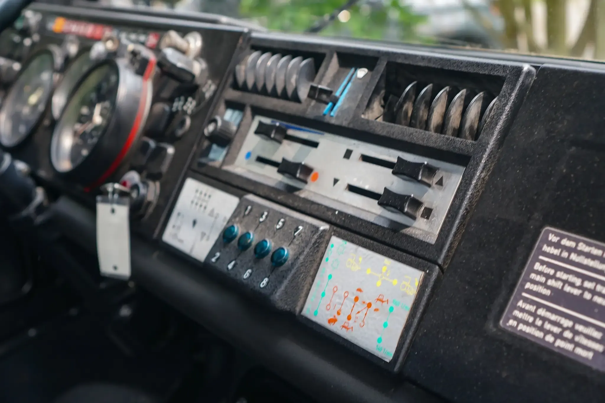 1989 Mercedes-Benz Unimog U2150