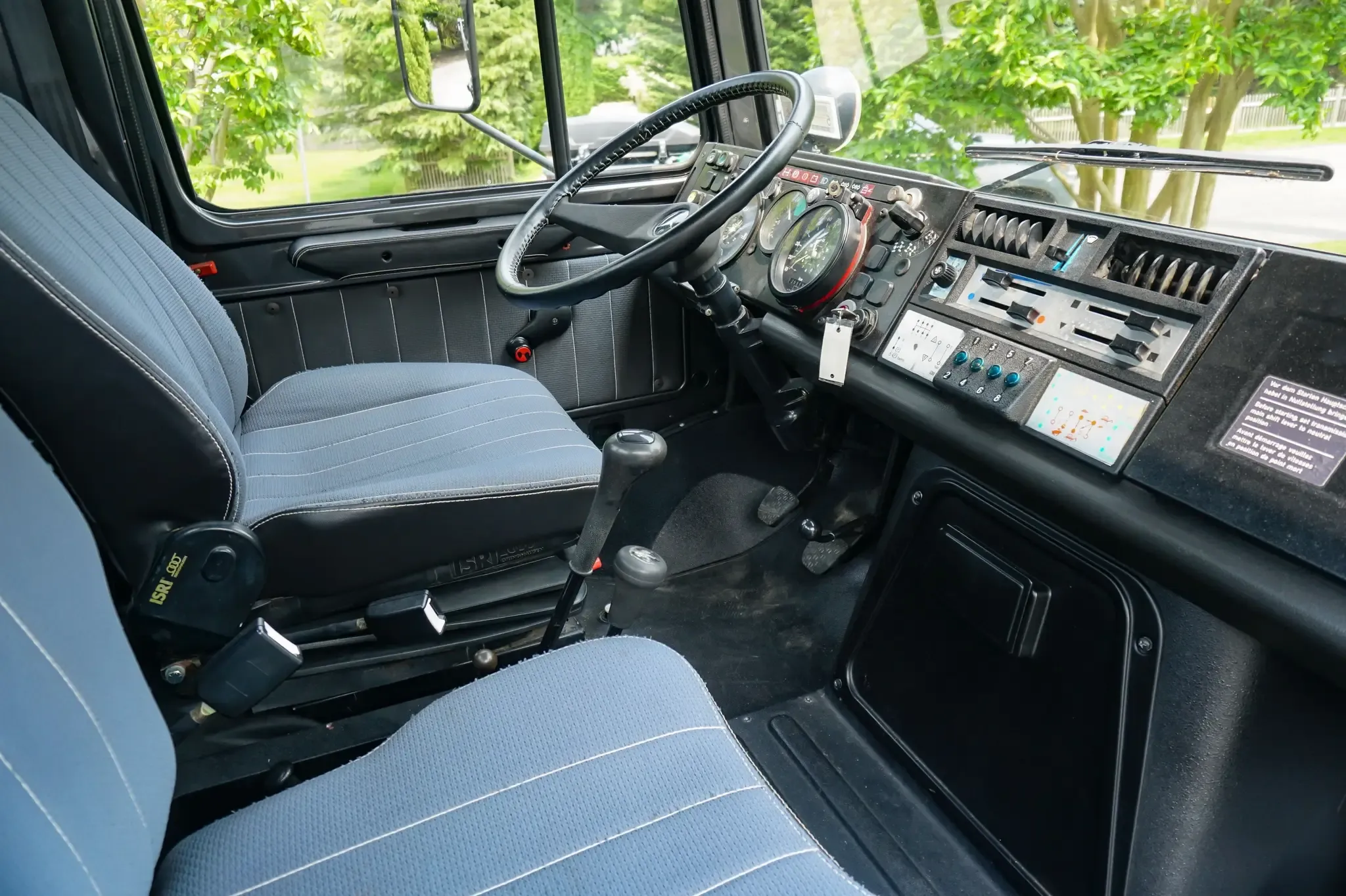 1989 Mercedes-Benz Unimog U2150