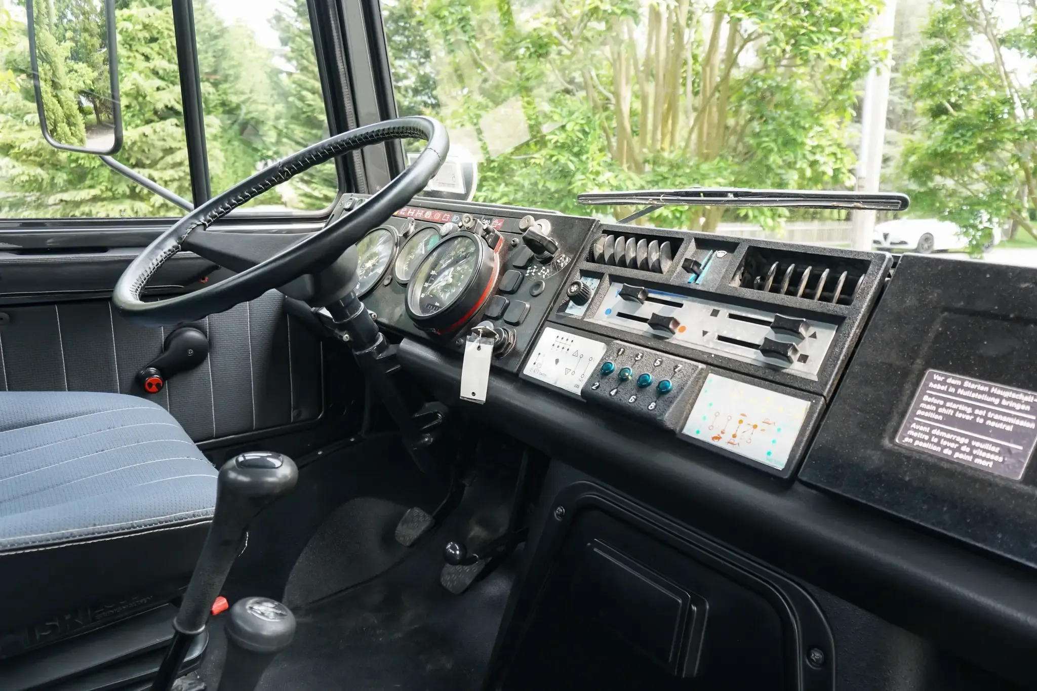 1989 Mercedes-Benz Unimog U2150