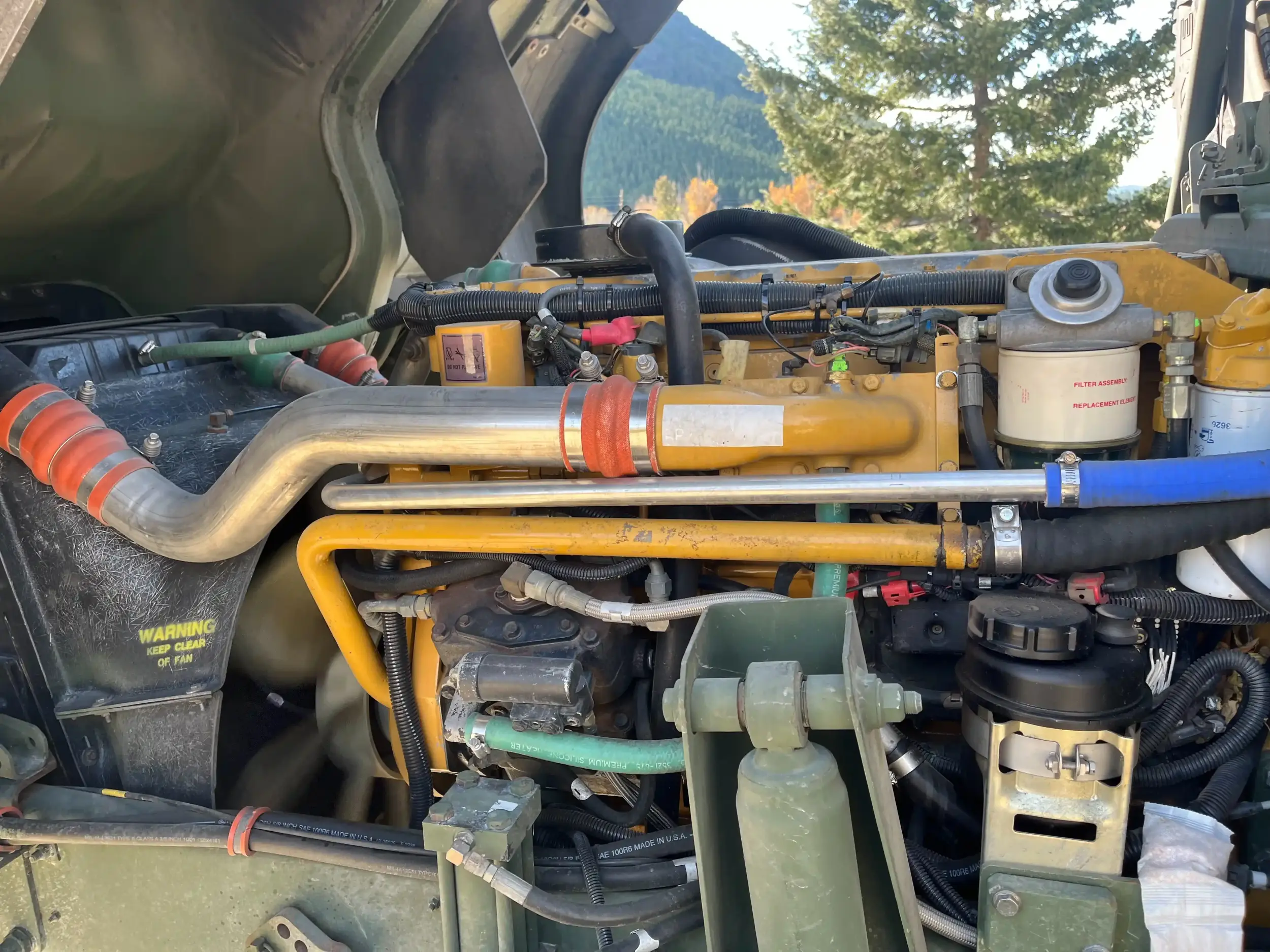 2001 Stewart & Stevenson M1079A1