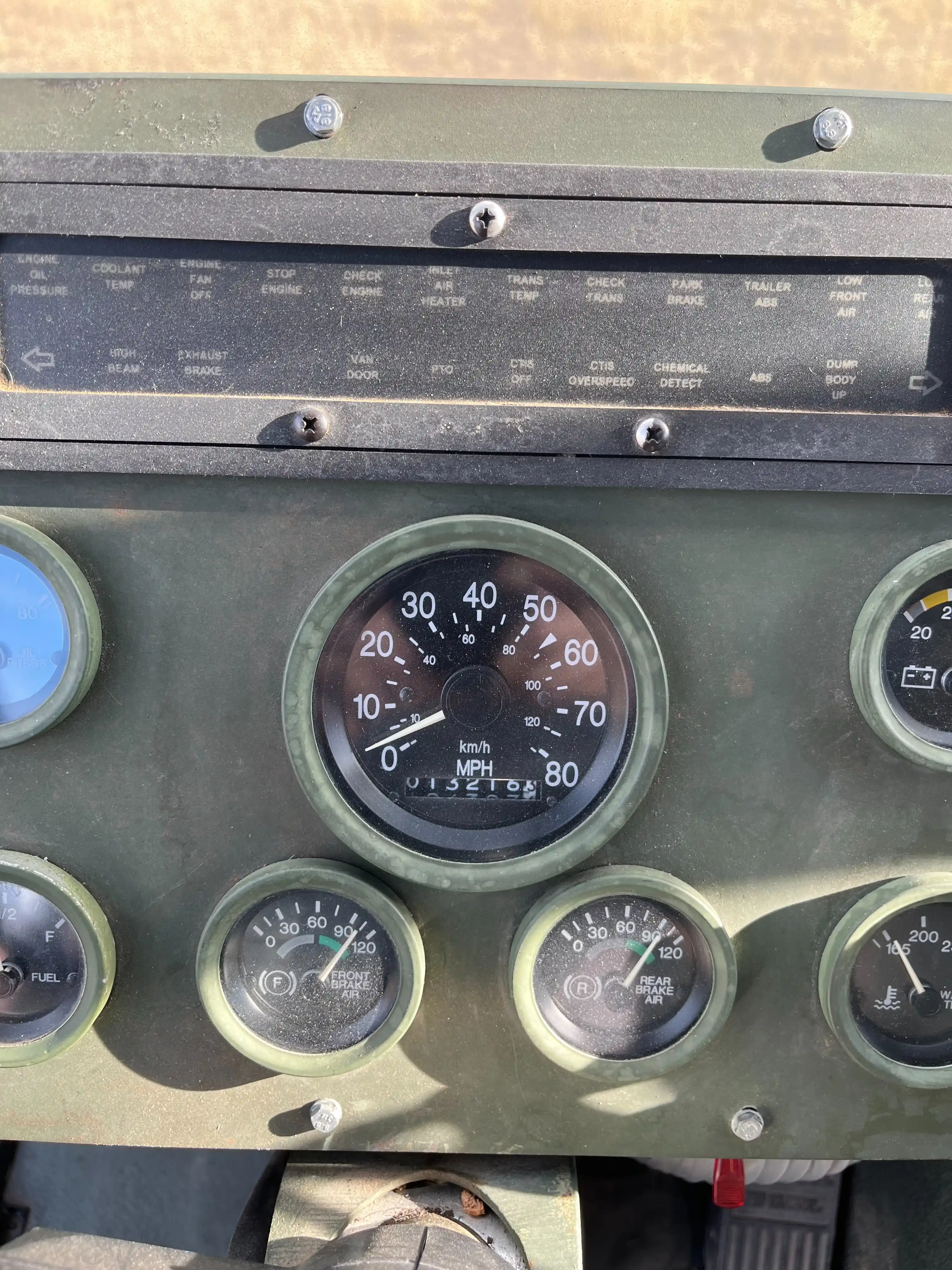 2001 Stewart & Stevenson M1079A1
