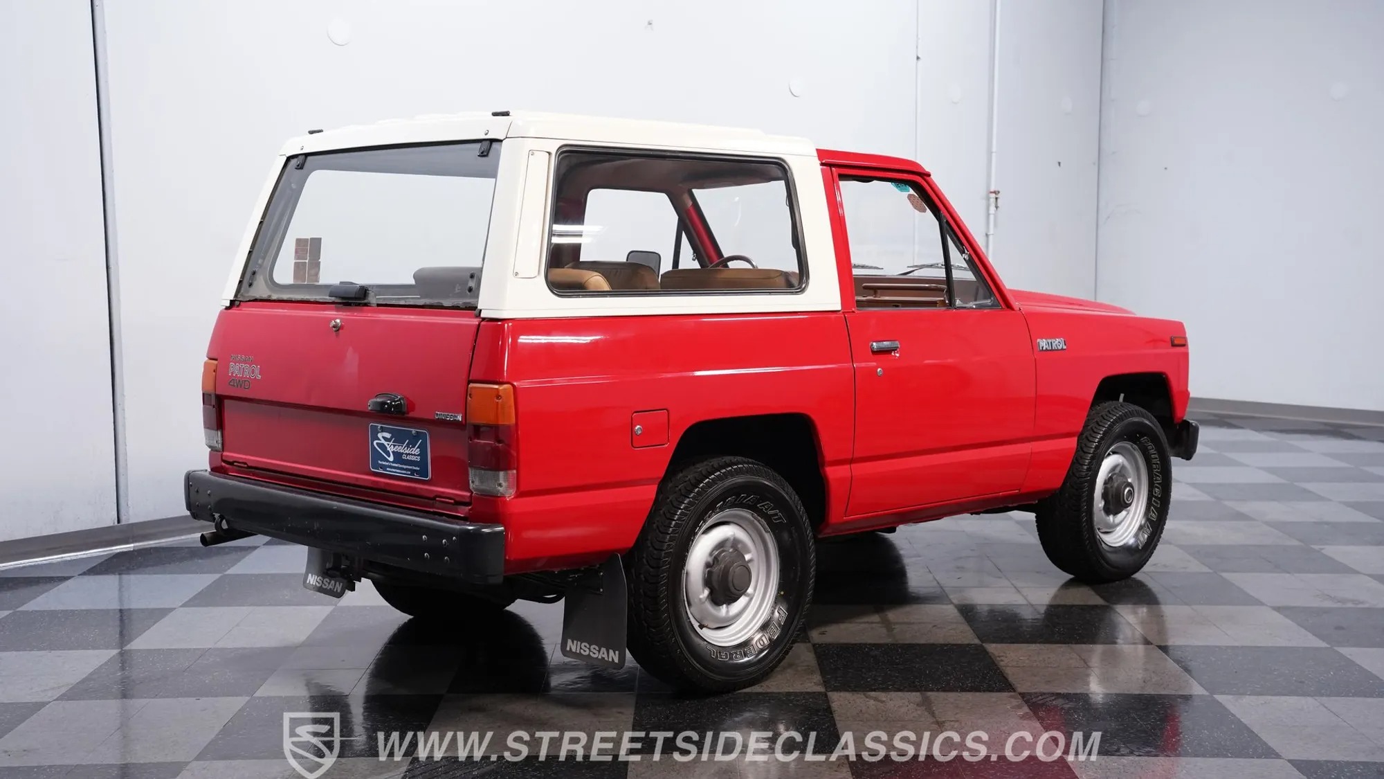1982 Nissan Patrol - 4